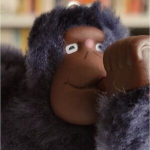 Meet your Posher, Elena